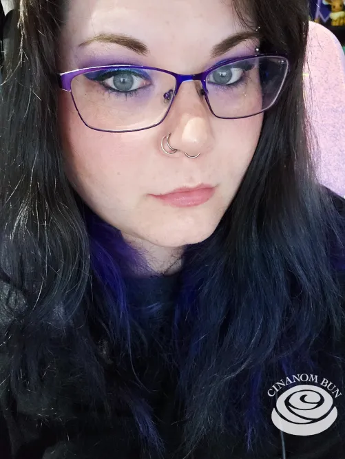 Just a lazy Sunday, playing games! by cinanom_bun