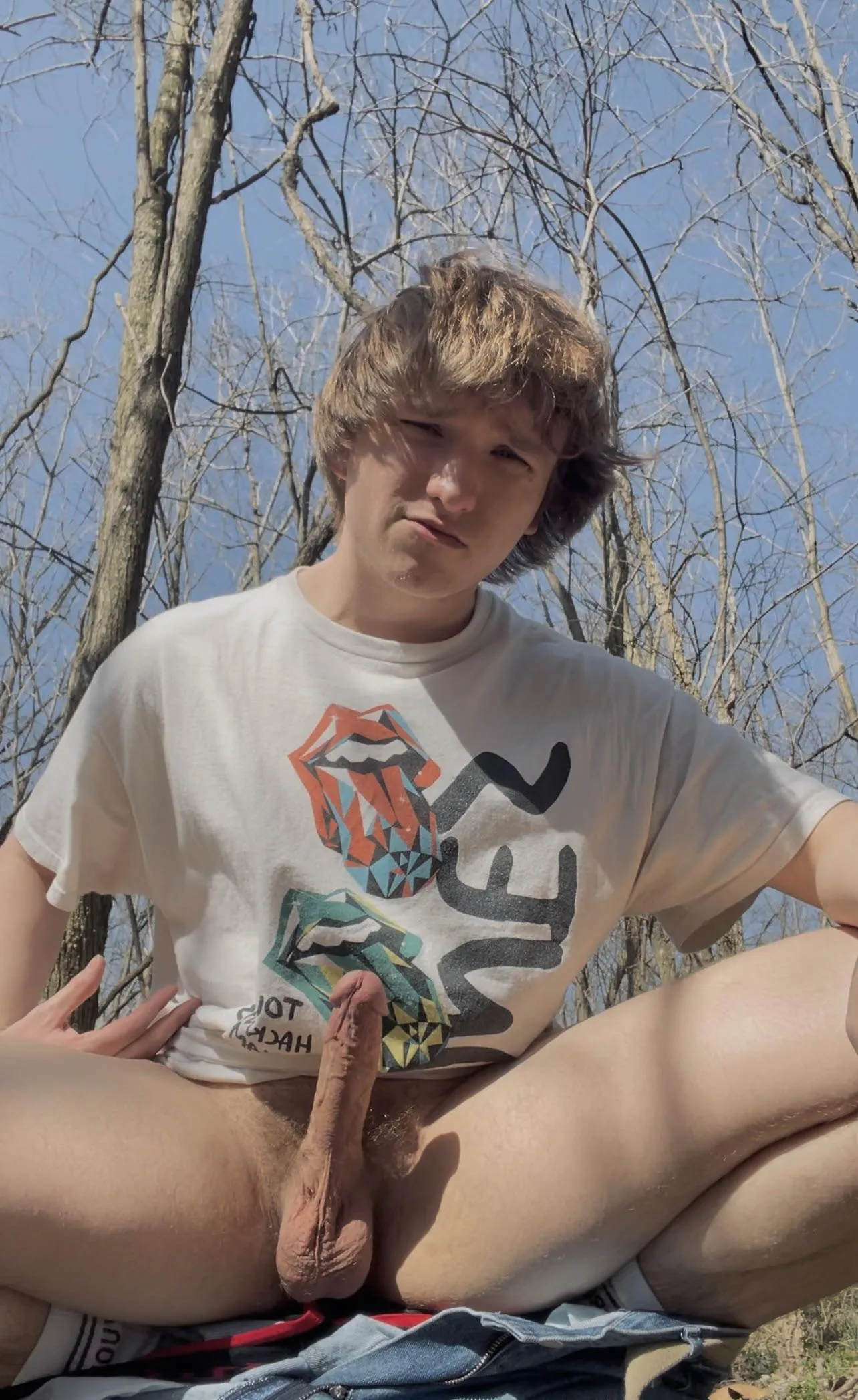 My pants fell down on a hike 😫 posted by Gengar948