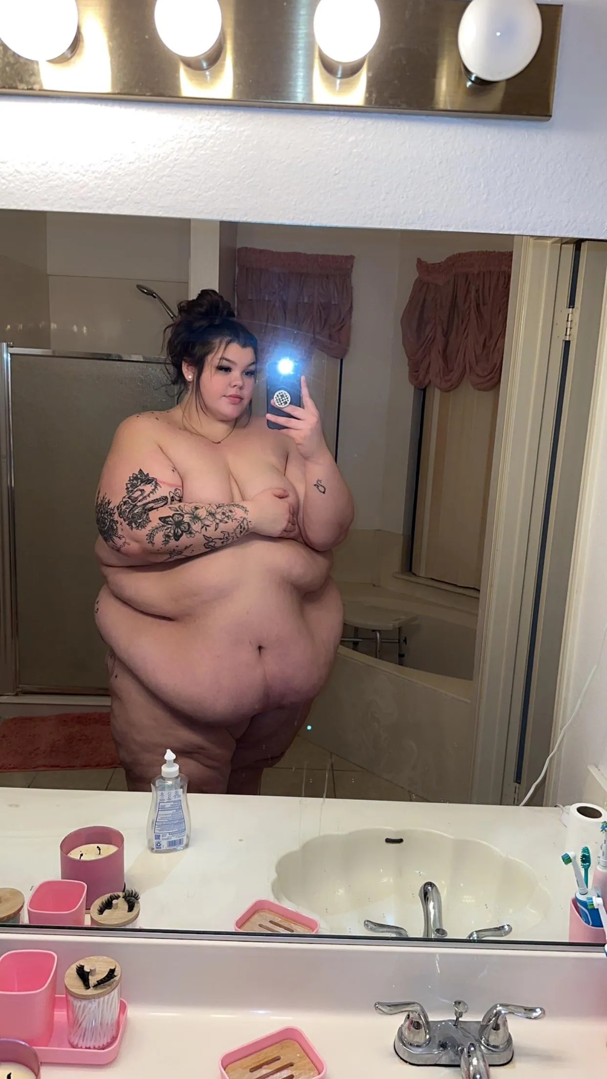 supppppperrrr sizzzzeeee🤭 posted by greedygirlmariee