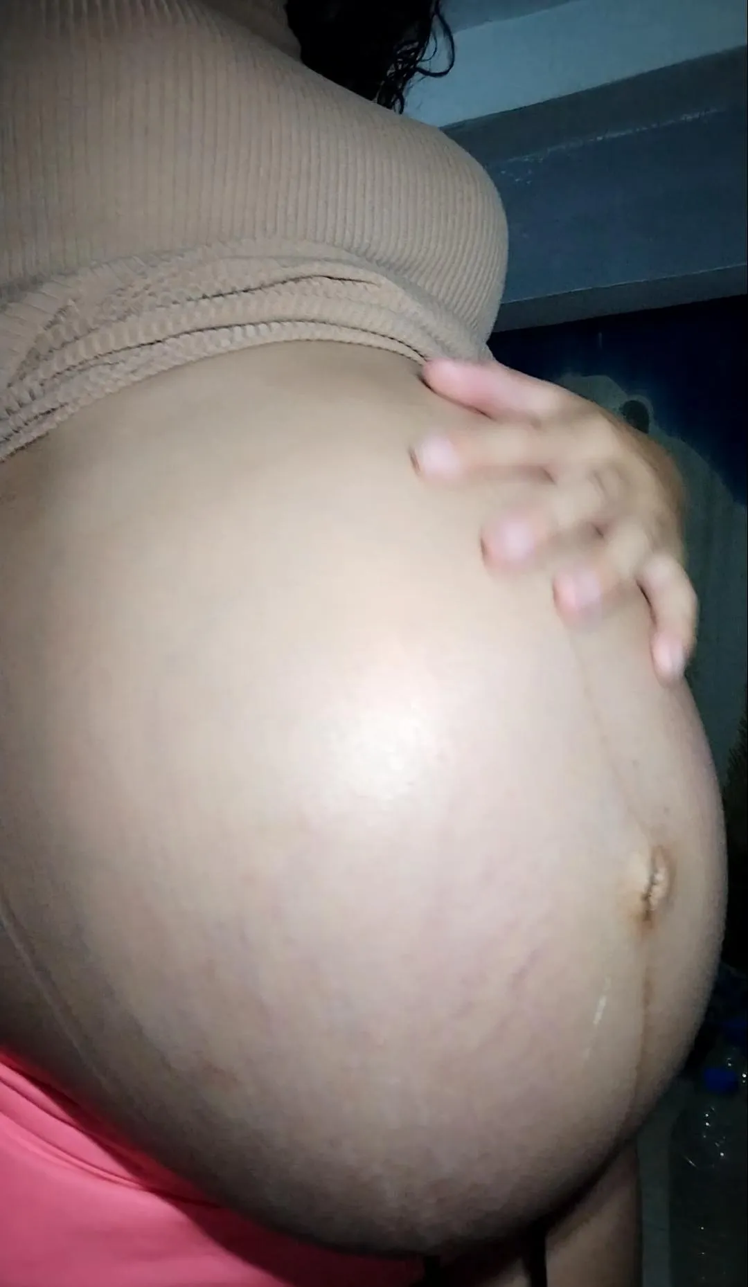 Do you like stretch marks on a pregnant woman? Run your tongue over them. posted by akmv1312