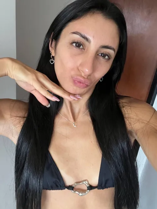 19F | Vill någon komma på mitt ansikte? by Technical_Shake_7900