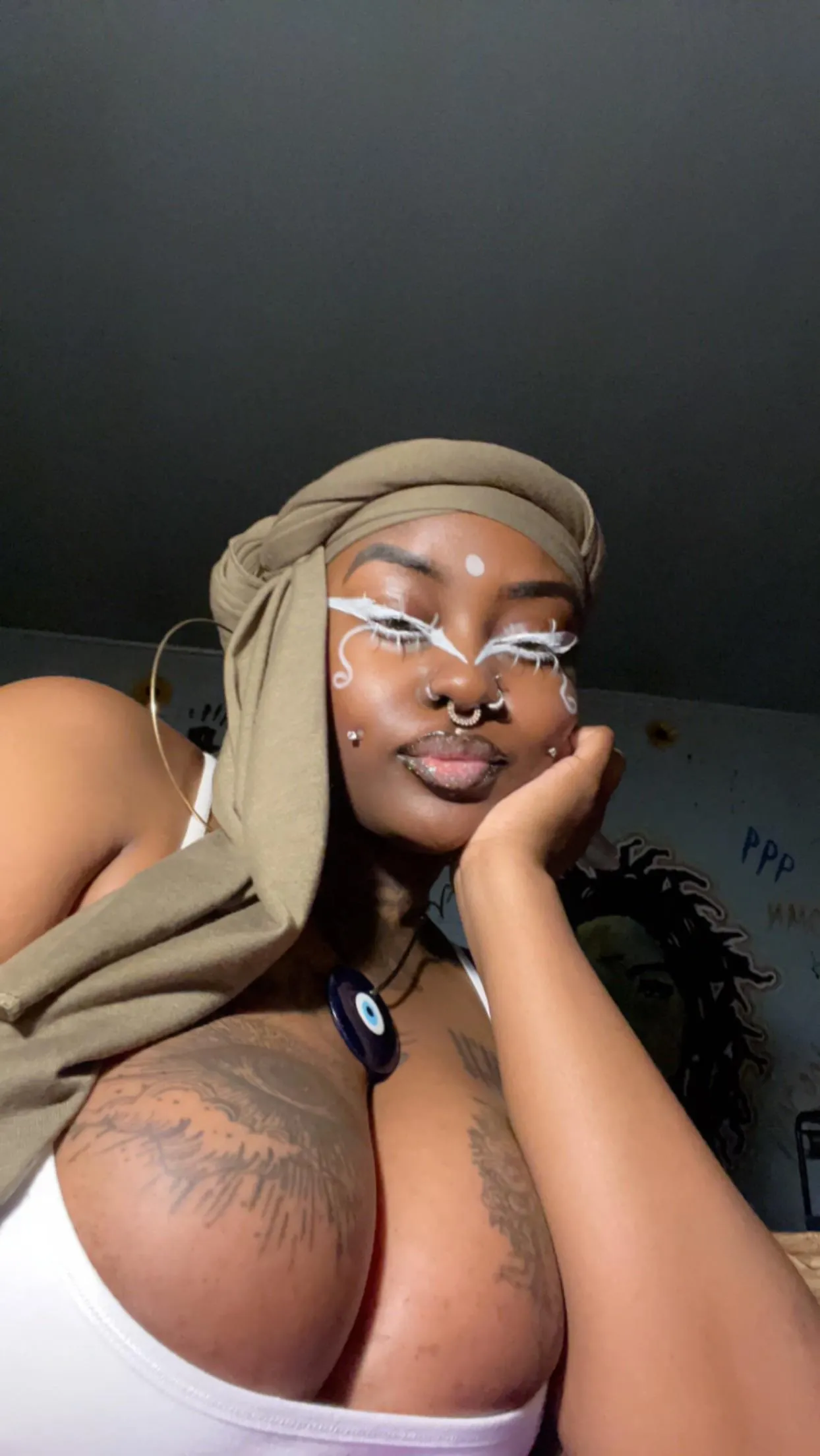 Rise and shine finsub💸 posted by Witchygoddess888