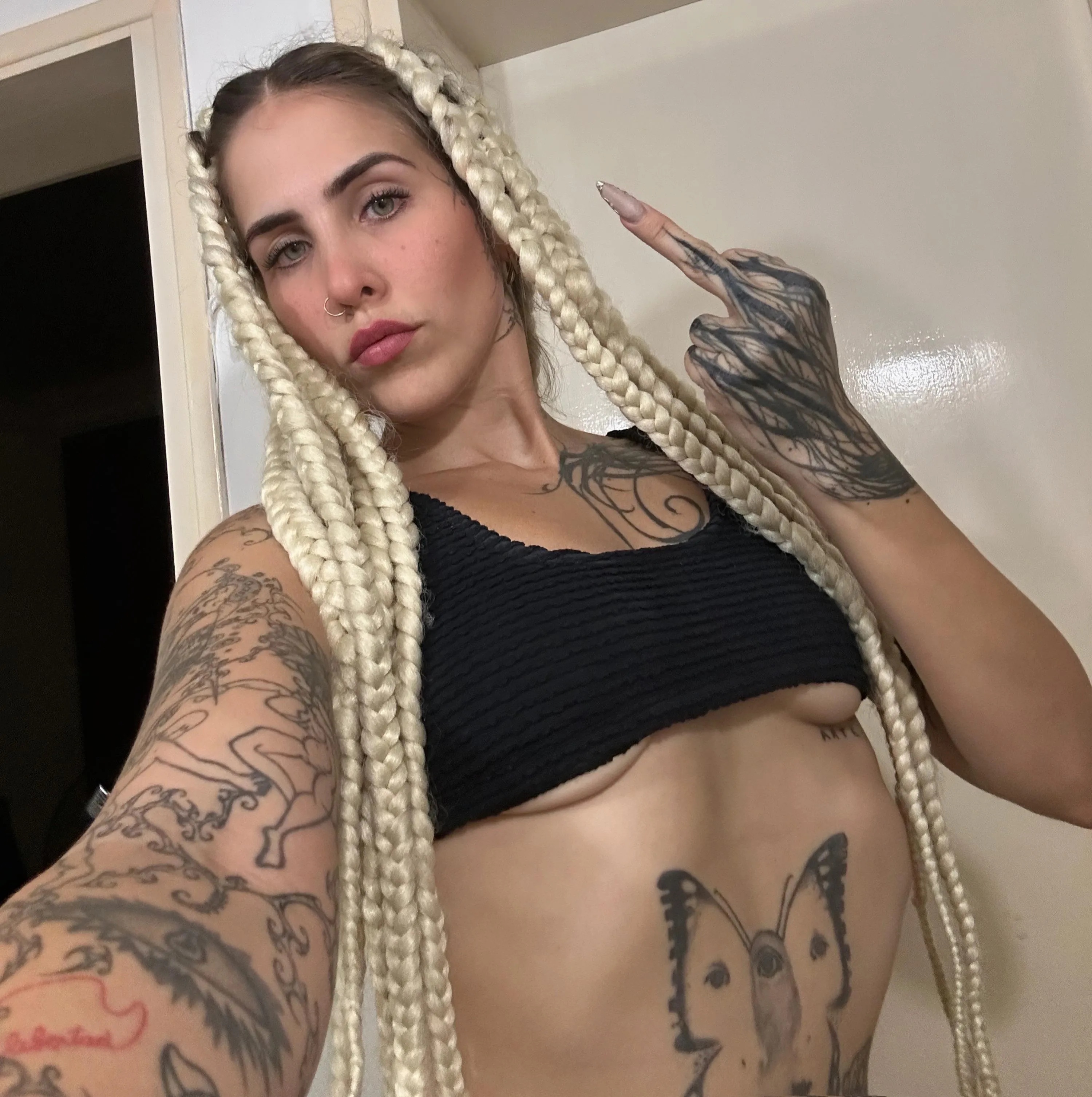 flipping you off makes me wet posted by internetkinksk