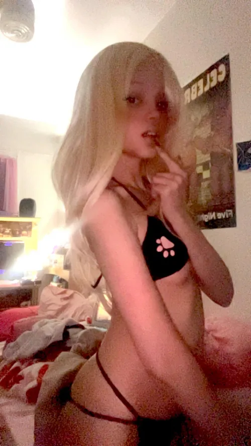 need daddy’s spoiling 😫 by poetsbruise