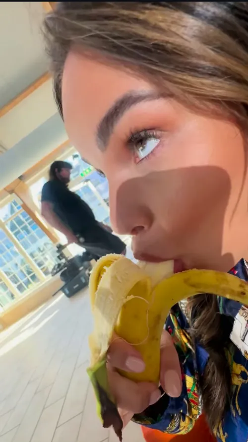 Monica Geuze by Humble-Scene-2555