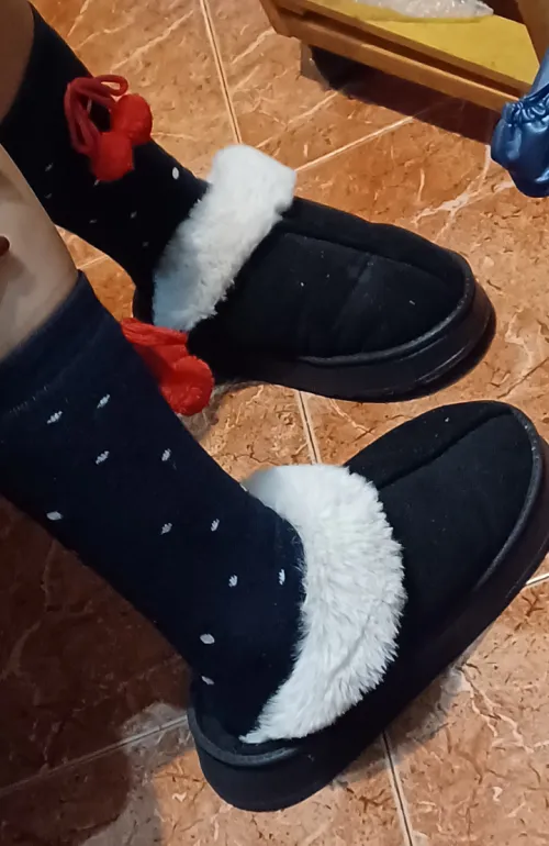 First post. Slippers and socks by Sinqfet