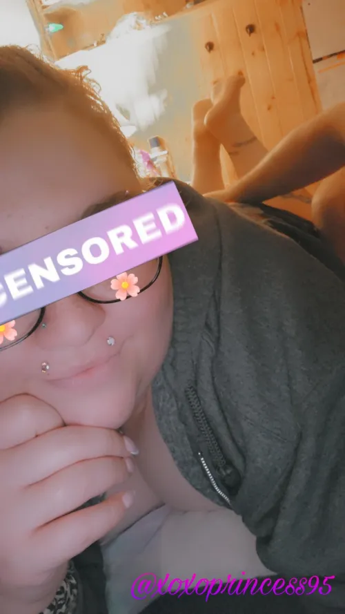 I know you cucks wish you could be lucky enough to sleep on the floor at the foot of our bed. Until then, you better be sending to make up for being so pathetic. by princesslexxx95