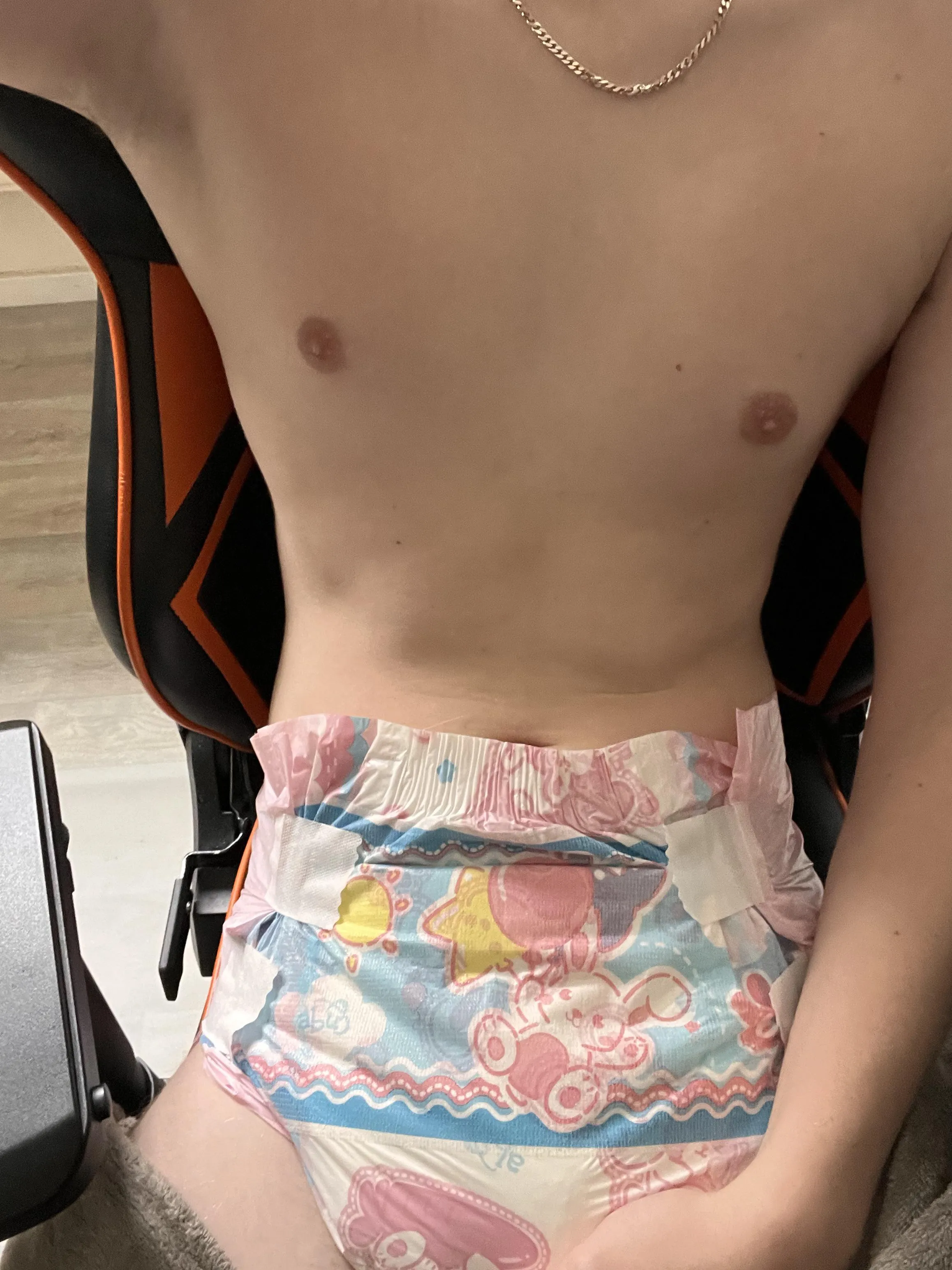 Gaming and diapers 😍 posted by Koterverstoter