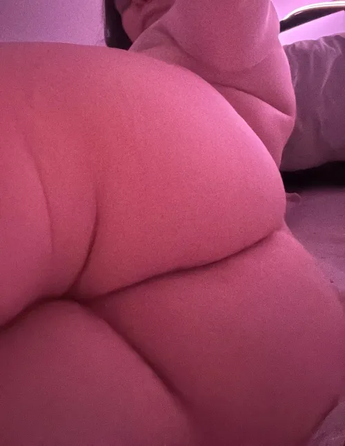 stroke ur cock to me rn by ccutiecakee