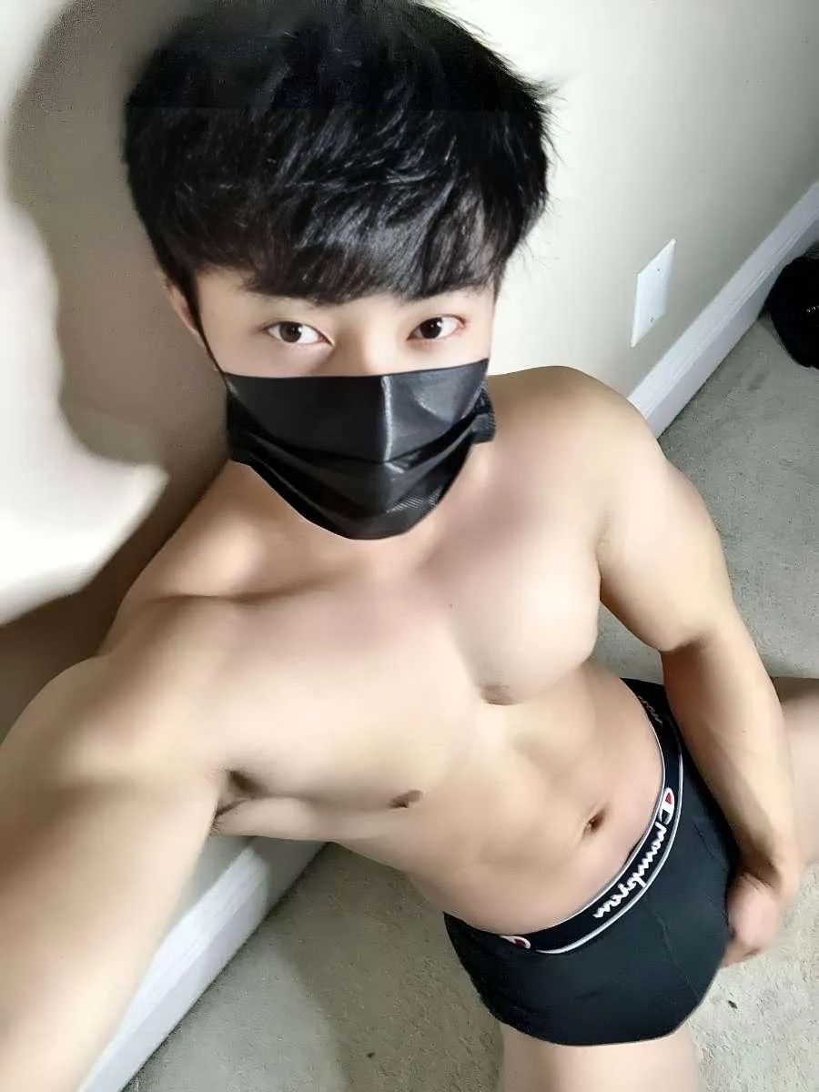 Want a Korean boyfriend? [19] posted by Spicybulgogio