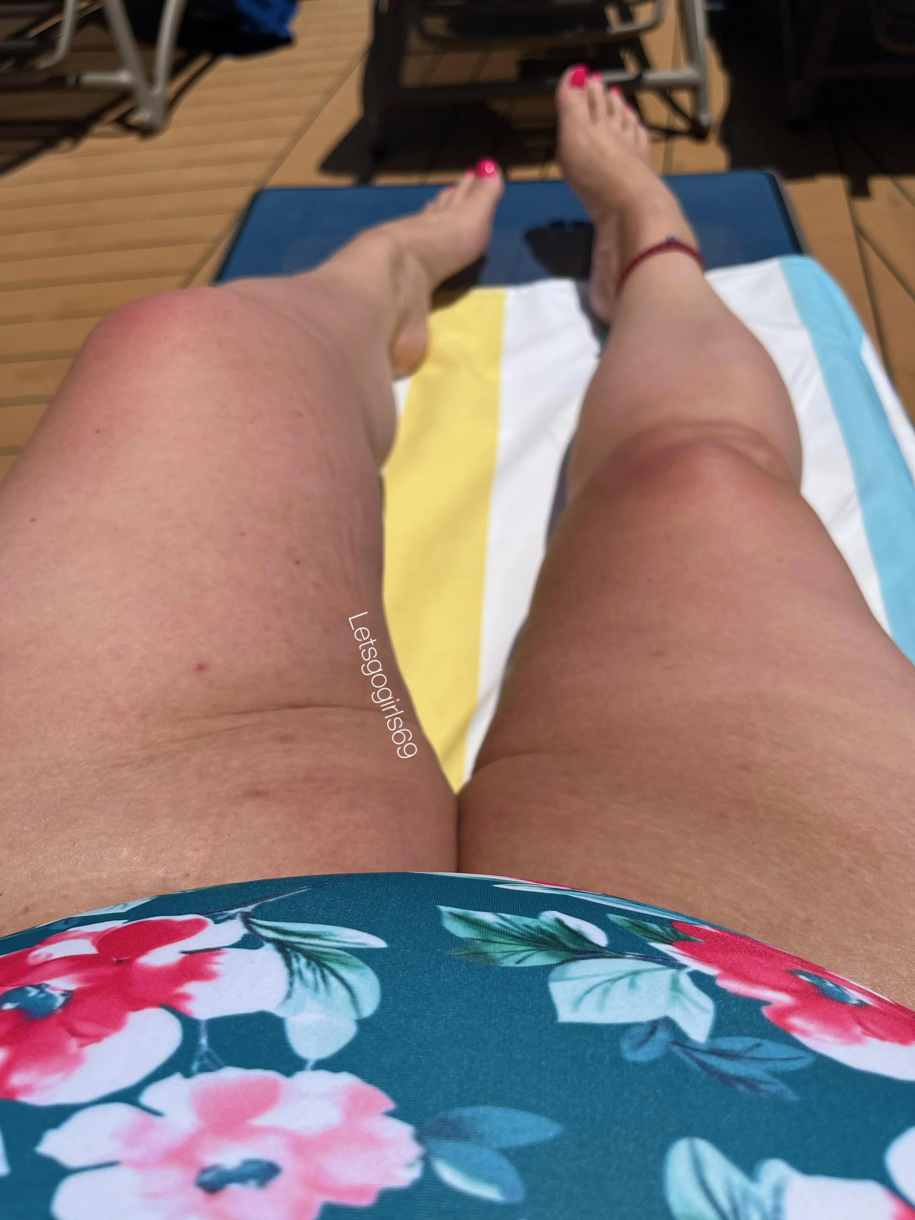 ☀️… and relax☀️ posted by Letsgogirls69