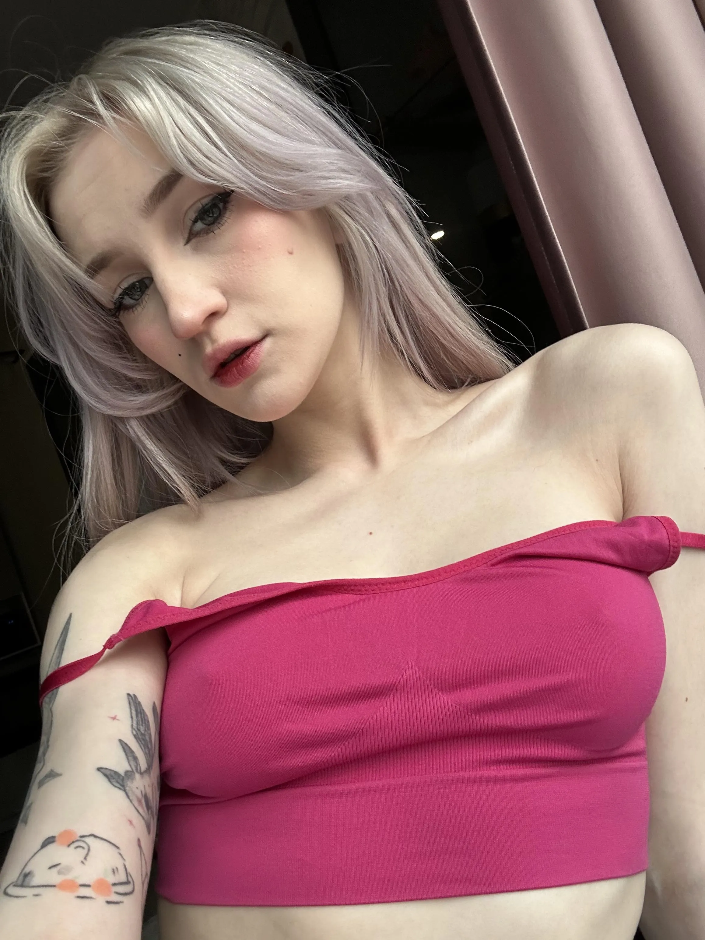 I take pleasure in wandering braless posted by Sharreamm