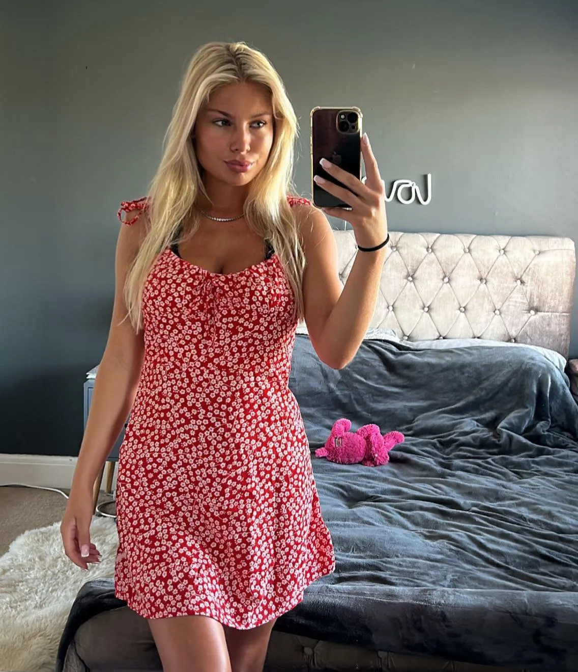 I’m wearing no panties posted by Prestigious-Rain1354