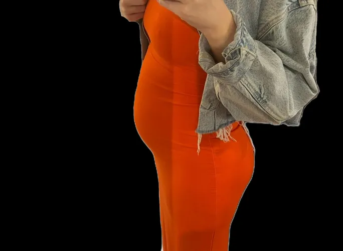 A friend of mine, Very bloated and posting (I have permission to post here) by GrowingDesirestories