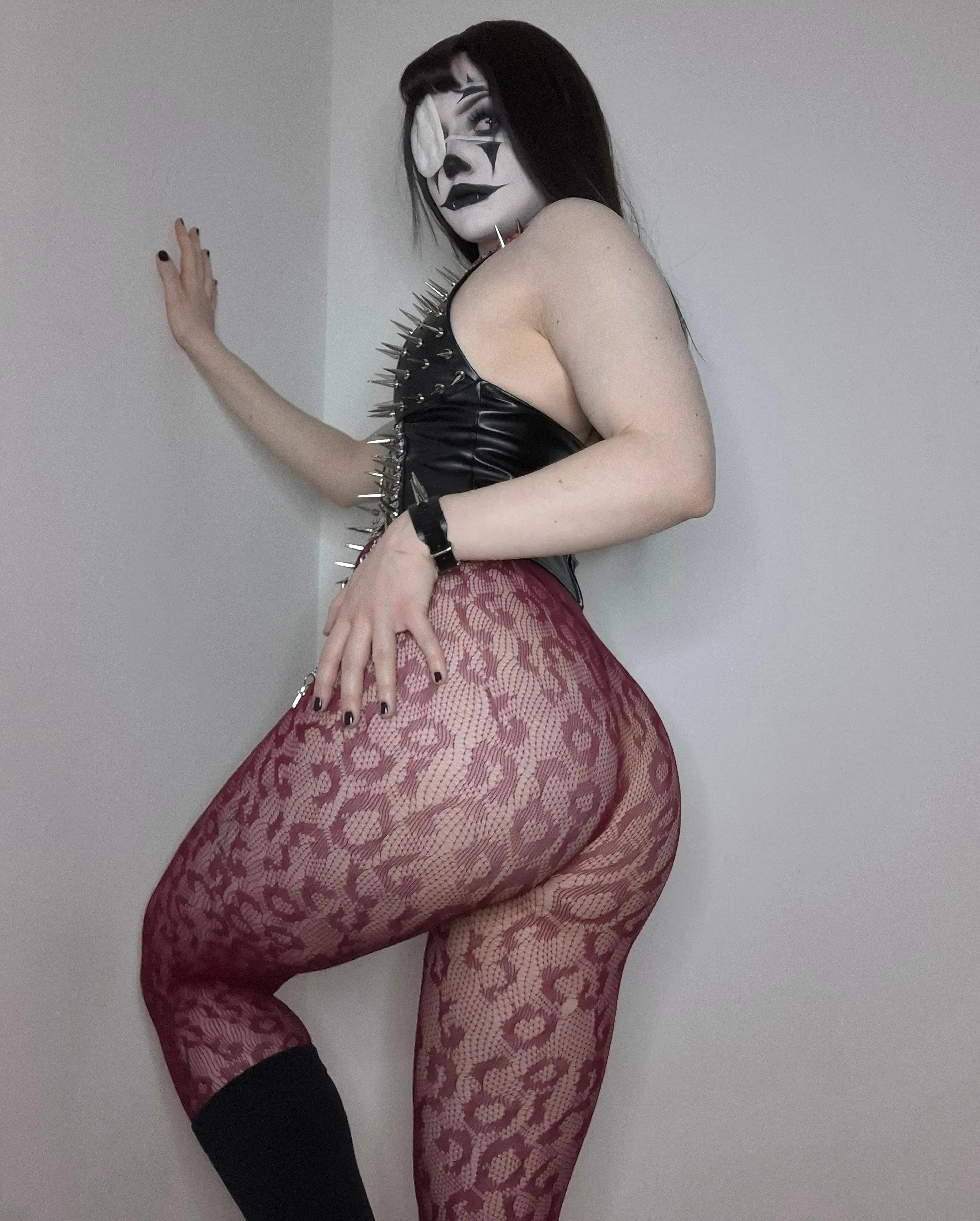 Big ass clown posted by devinebaby69