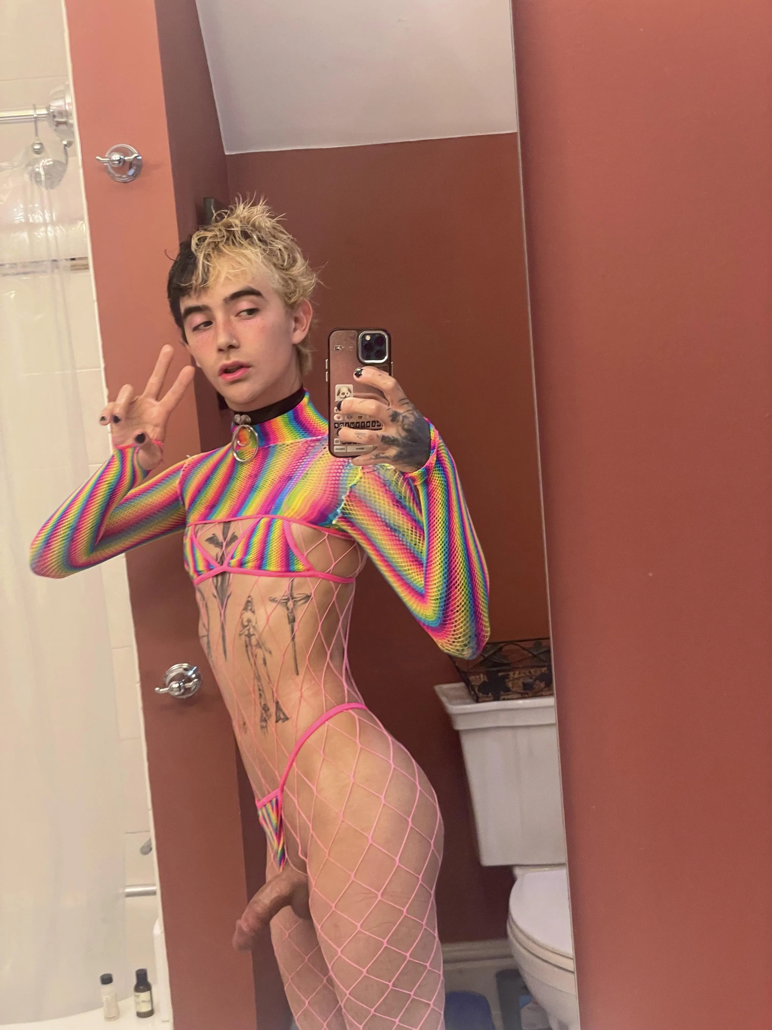 I’m the gay son AND the thot daughter 🥰🥰🥰 posted by softxdolly