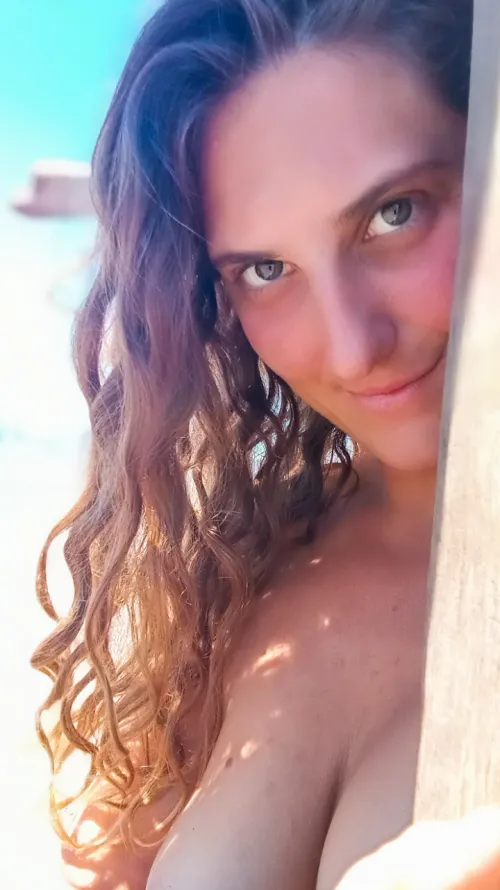 Hide from the sun under the palapa with me? ☀️ by paintwithbabeross