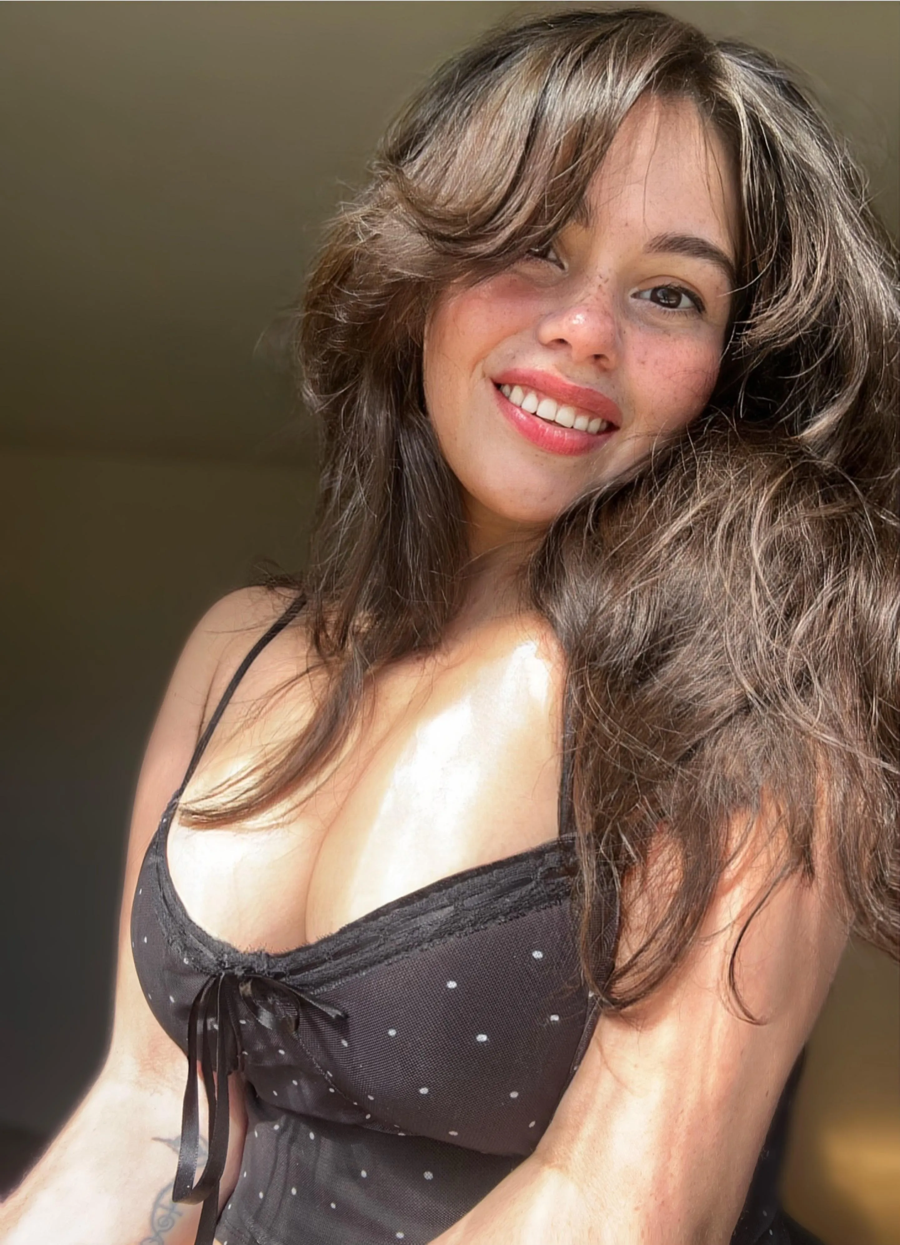 I got that red lip classic thing that you likeeeee 🎶 posted by mollyzedolly