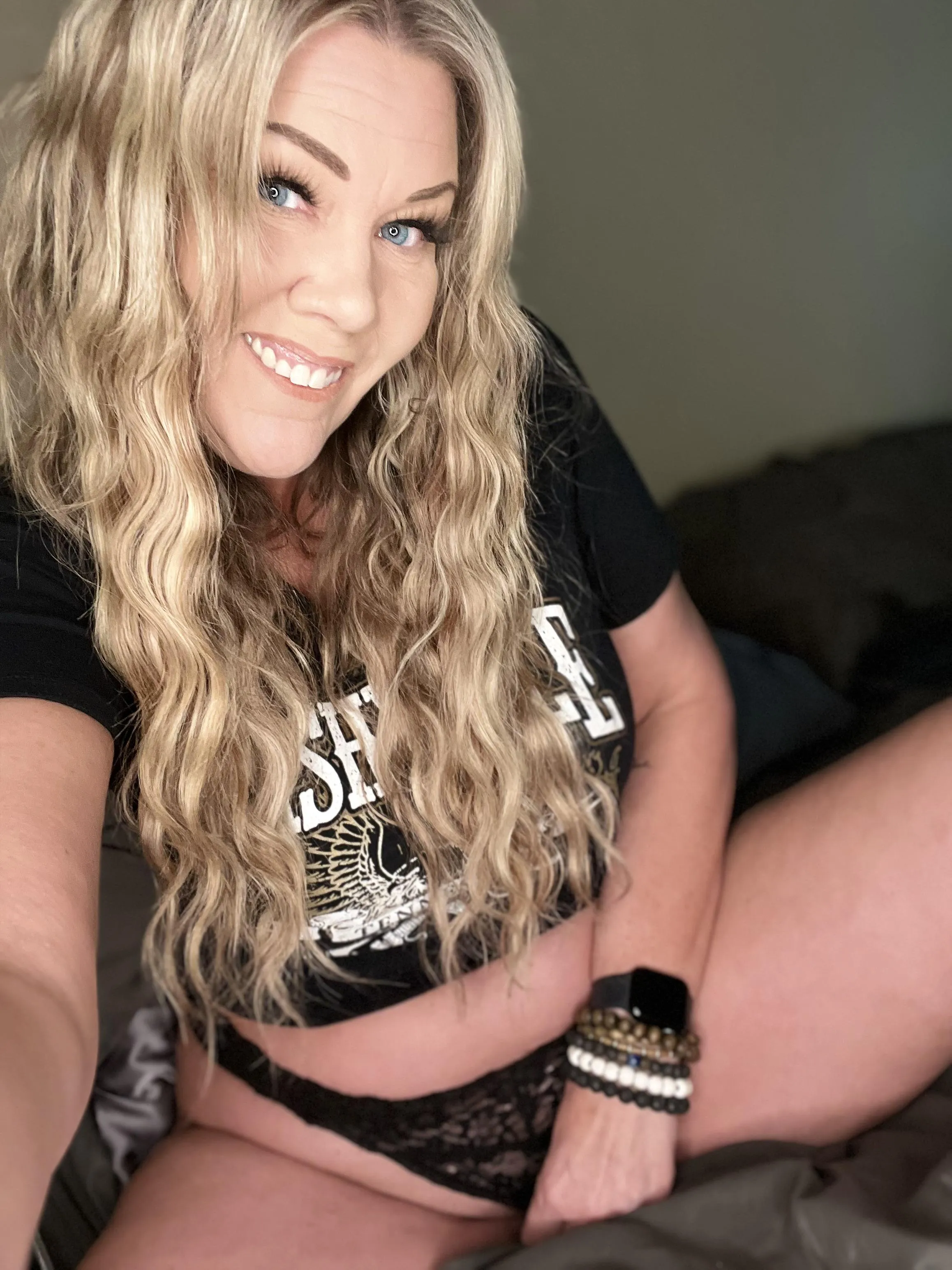 Just sitting around tonight posted by Tallblondie777