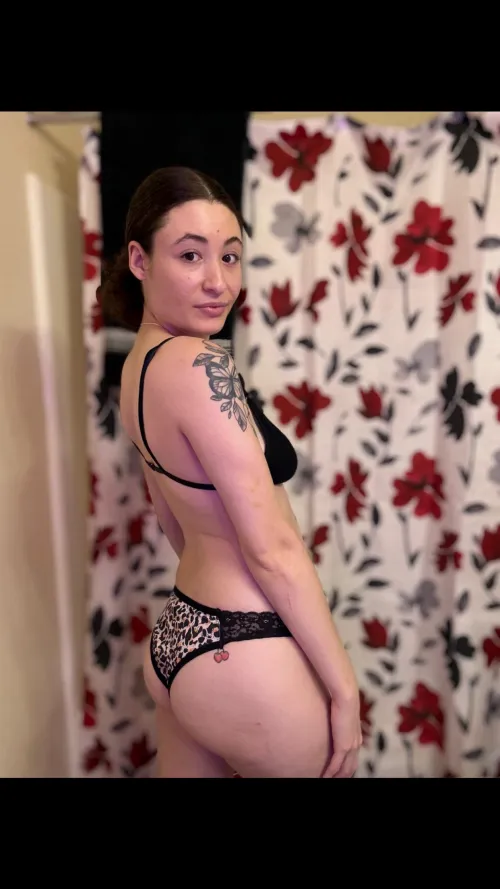 Pretty face & ass by ceeceesmenu