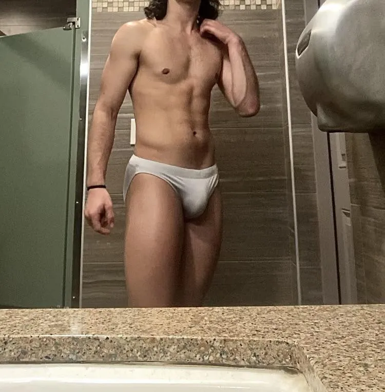 22 Gay Speedo Bulge posted by Complex-Drawer-2051