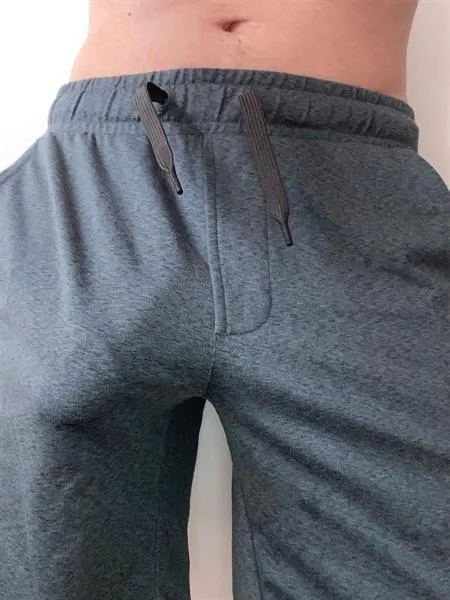 40 bi-curious and cut posted by Silent-Addendum-4872