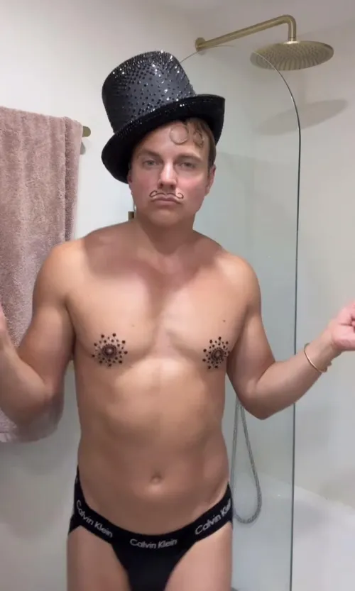 Courtney act by CompetitiveAir7318