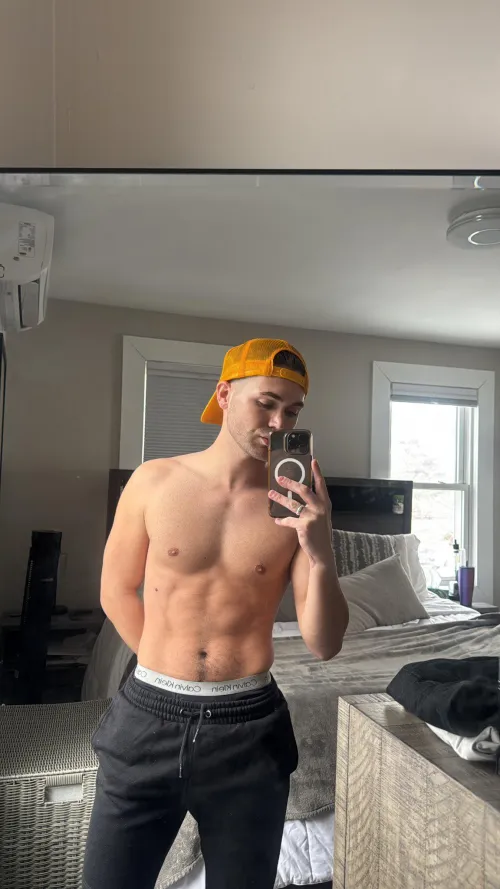 Crystal Envy 👀 by TeenageGayNinjaHuman