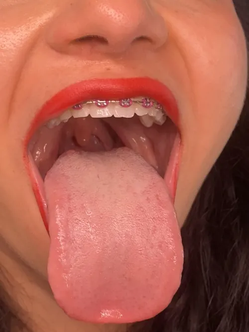 Cum on my tongue by honeymoontea444