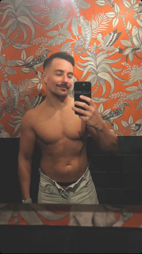 Ella Vaday IG by schawkar