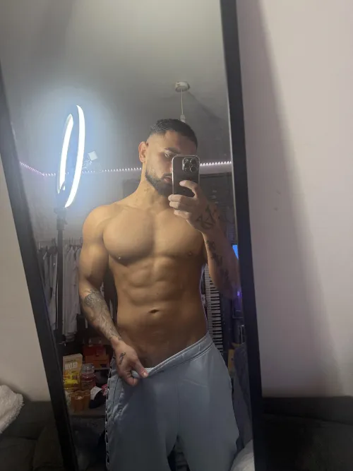 Do you wanna taste this V? by Novel_Effort_1641