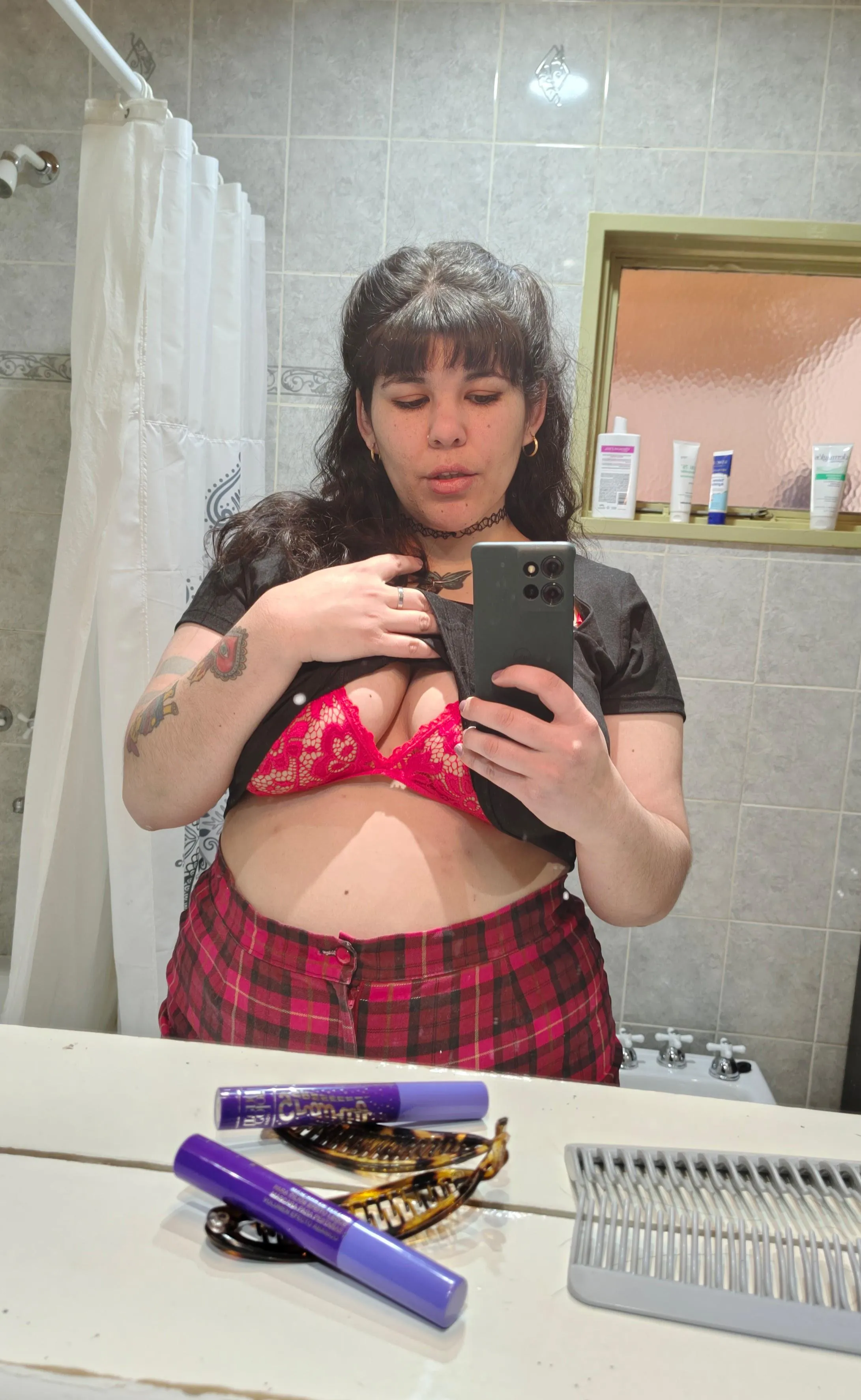 You like tatted chubby girls with bangs? posted by vera_ffever