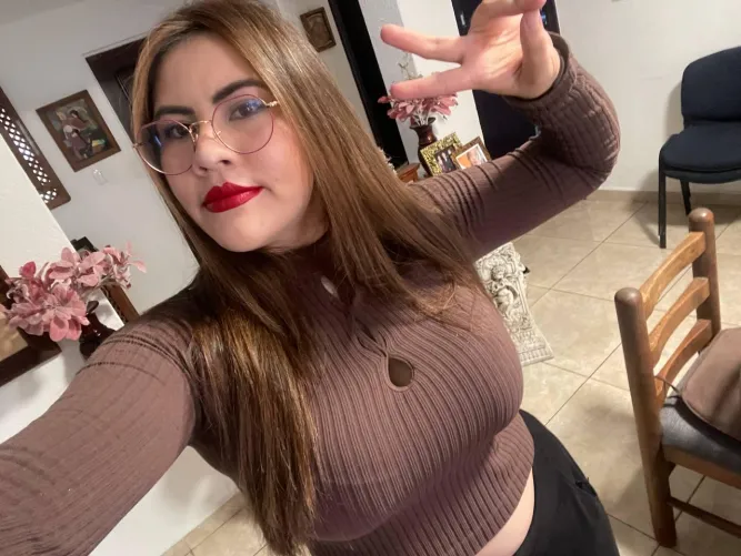 let me kiss your lips so that everyone knows I own you! by peachespinks