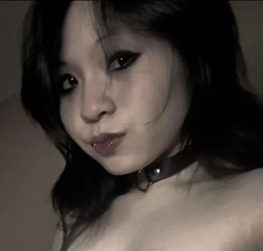 yank on my collar <3 by authenticm1sery