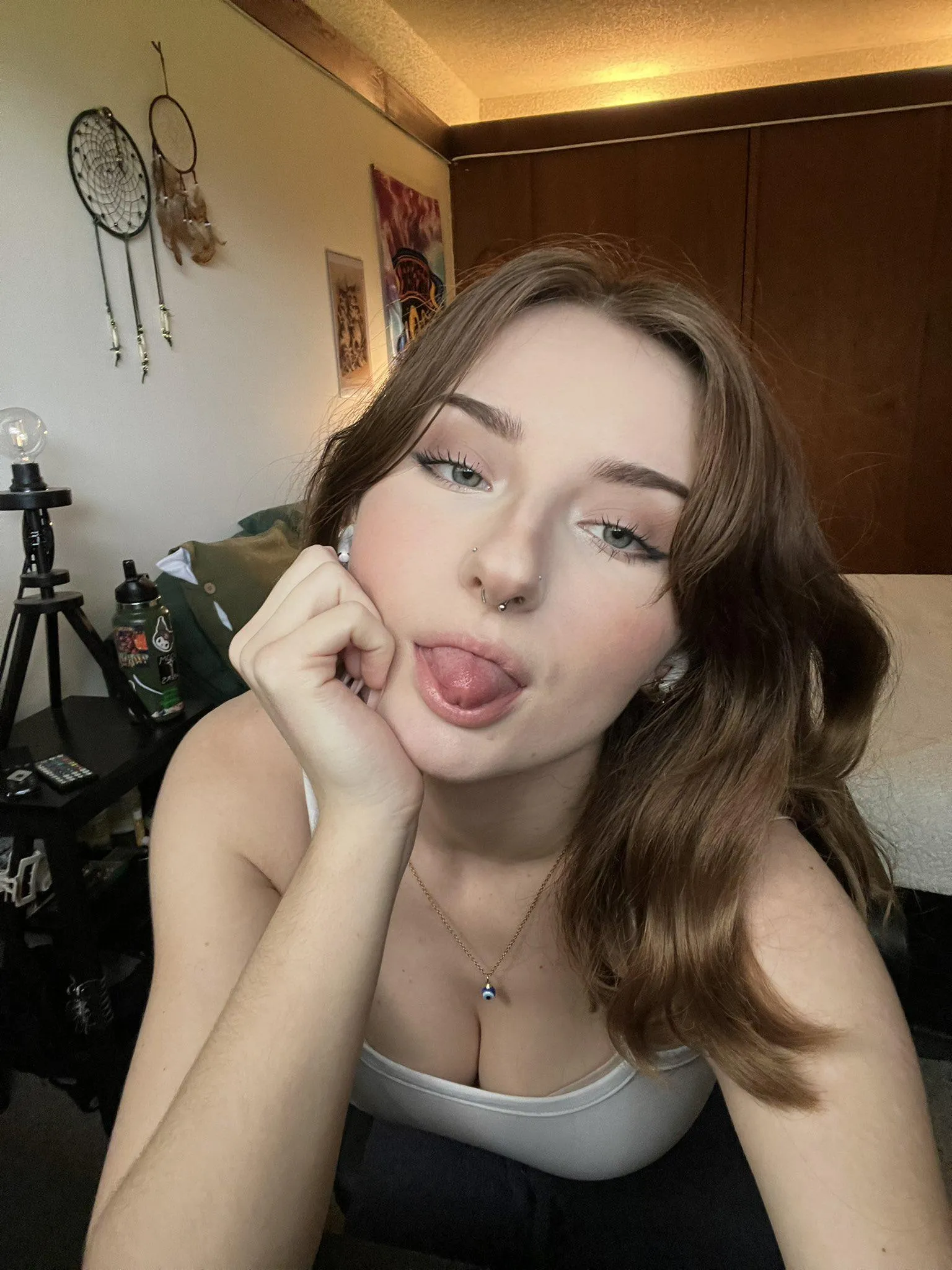 would you take me out on a date? posted by PlasticHighway7045