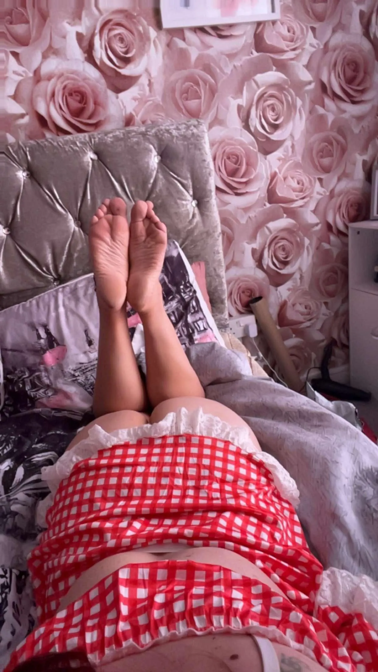 Happy Saturday posted by amelia-rose85