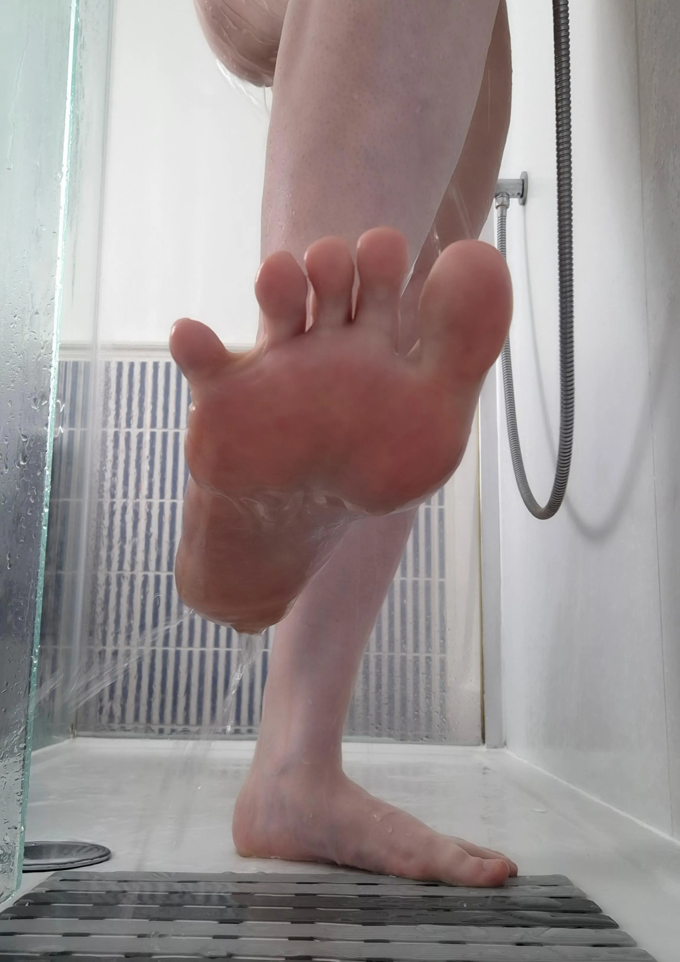 Tuesday is for toes, am I right? posted by Gaia_Sole_Lady