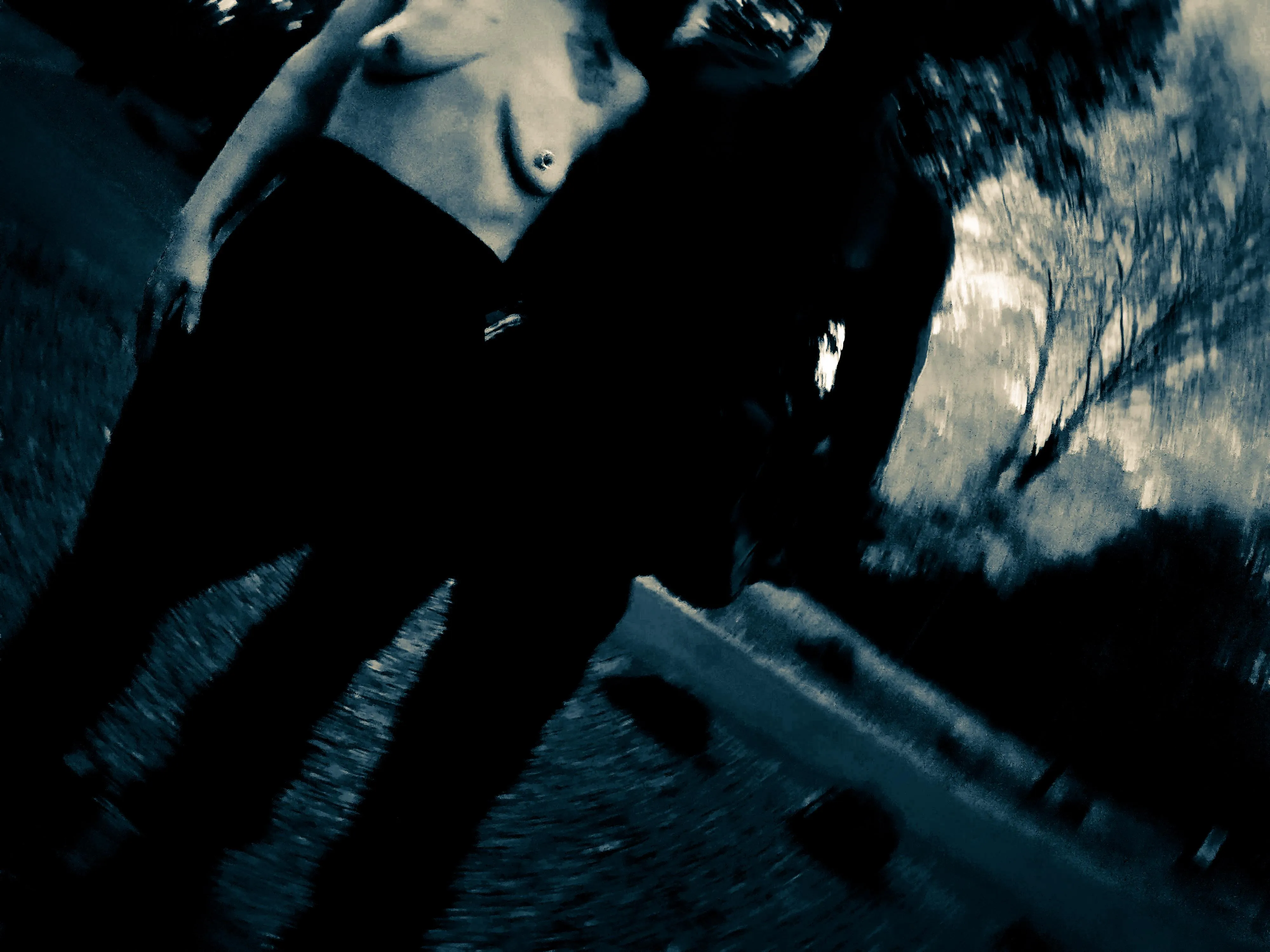 mannequin🖤 posted by kidneyinacoolerr