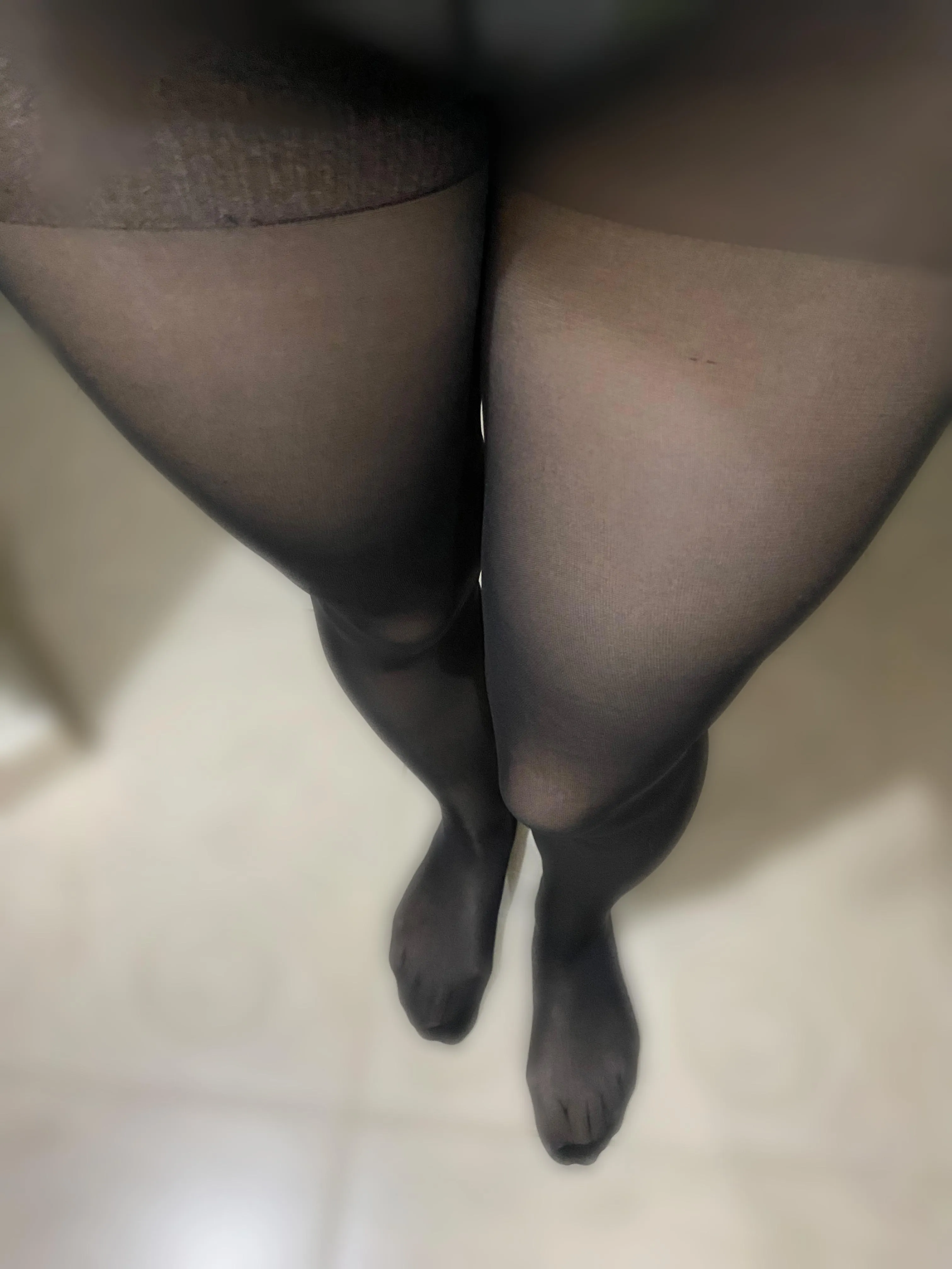 My natural toes in black pantyhose posted by Catrin_flower