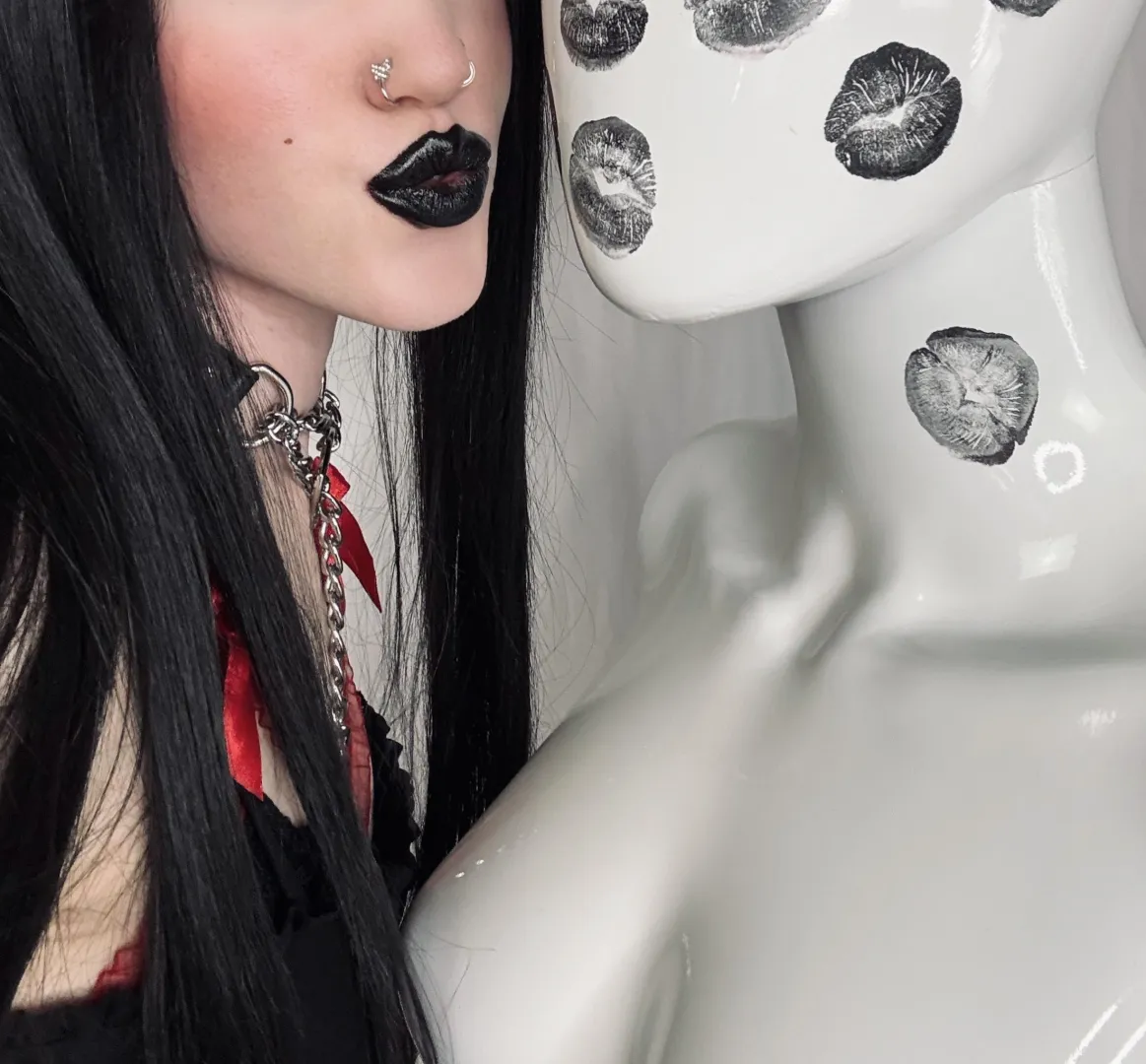  posted by pois0nberry