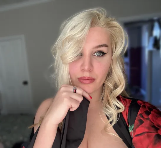 ❤️‼️➡️ by MollieMabel