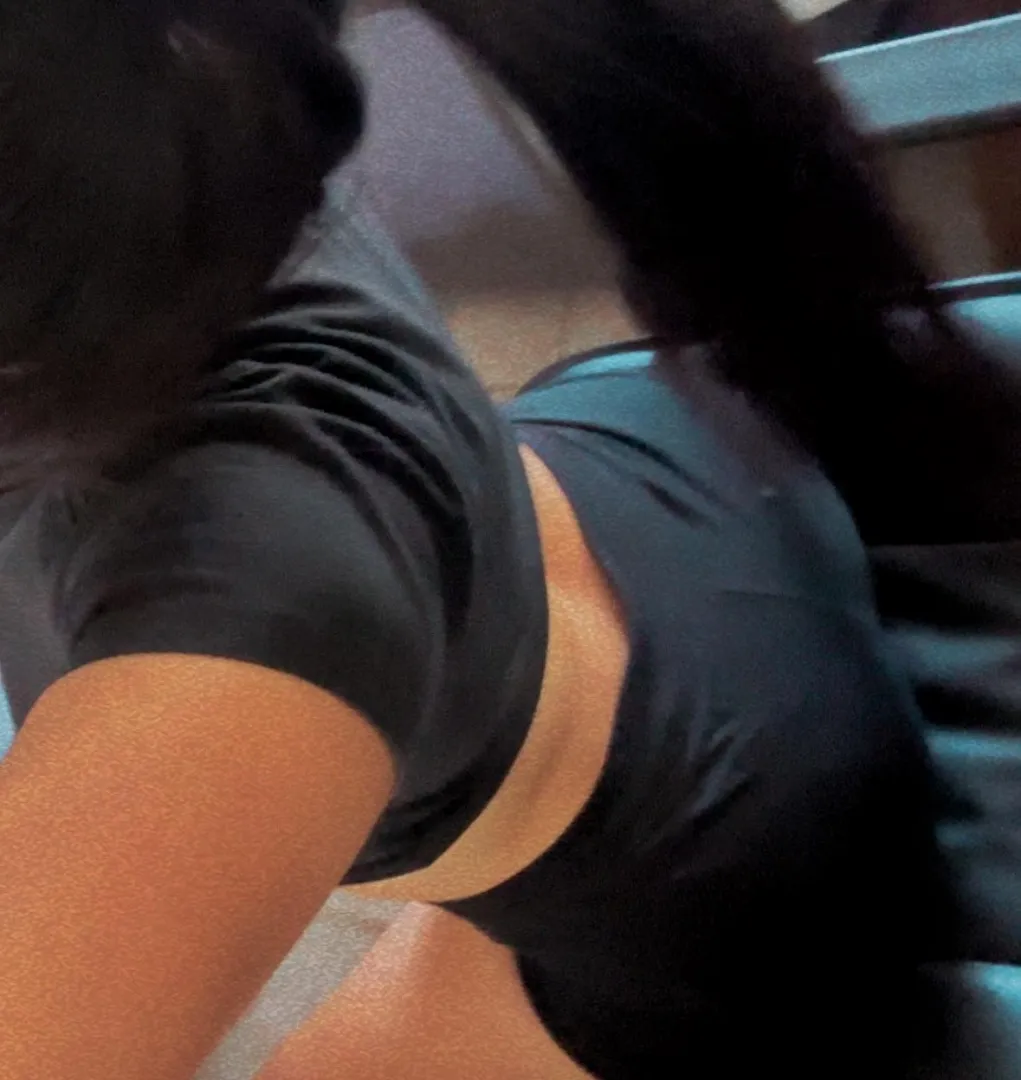  posted by littlebrunettee