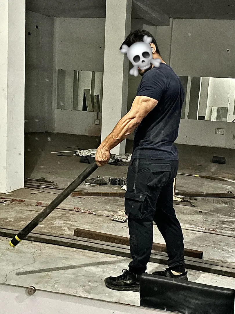 ☠️ posted by Junior-Comfort-6544