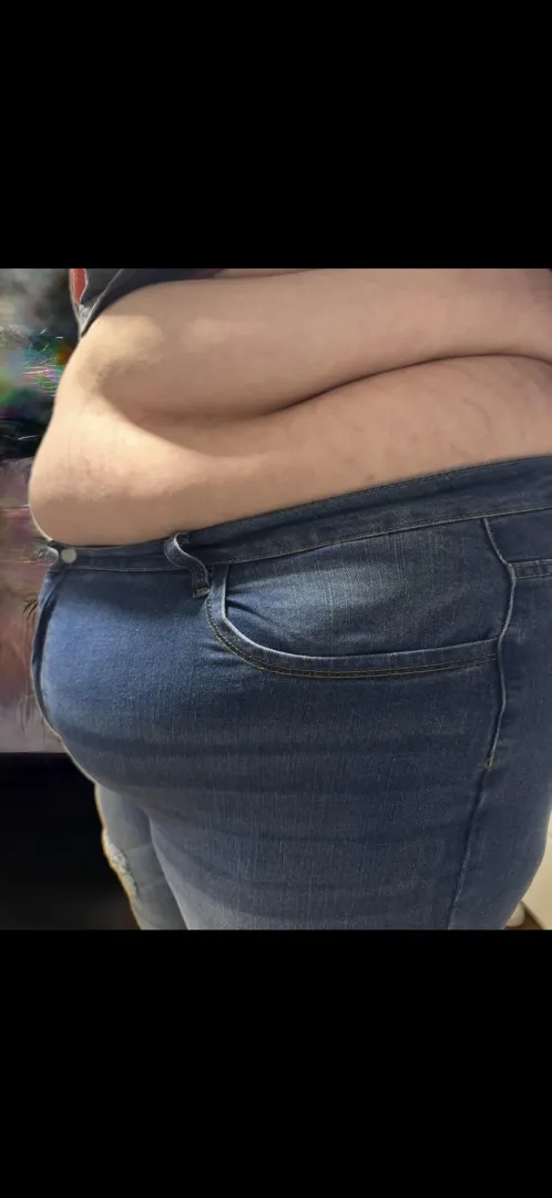 145 kg and my jeans explodes posted by Fav_Mommy