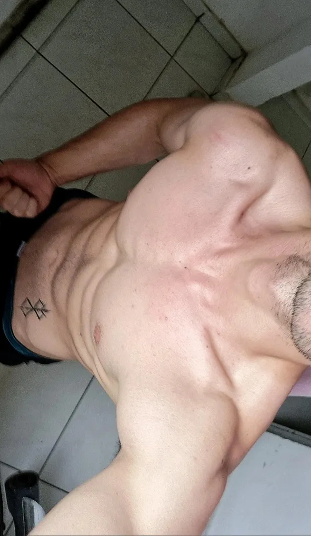 1,66 68kg posted by AllanLaid