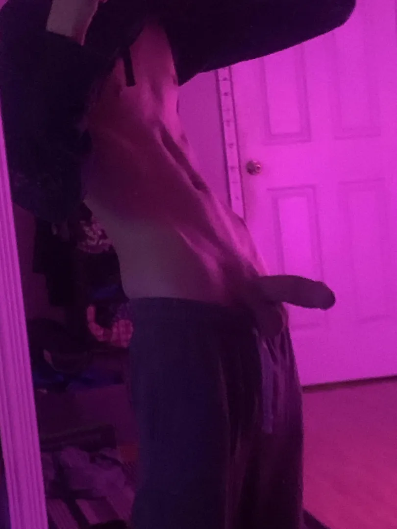 (18) anyone want some young cock? :P posted by I-Would-Die-for-Oreo