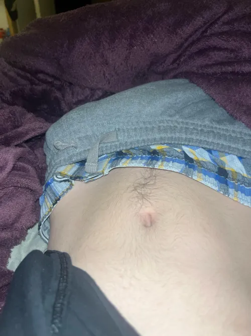 18 Bi Happy trail :P by ImJustASmallFemboy