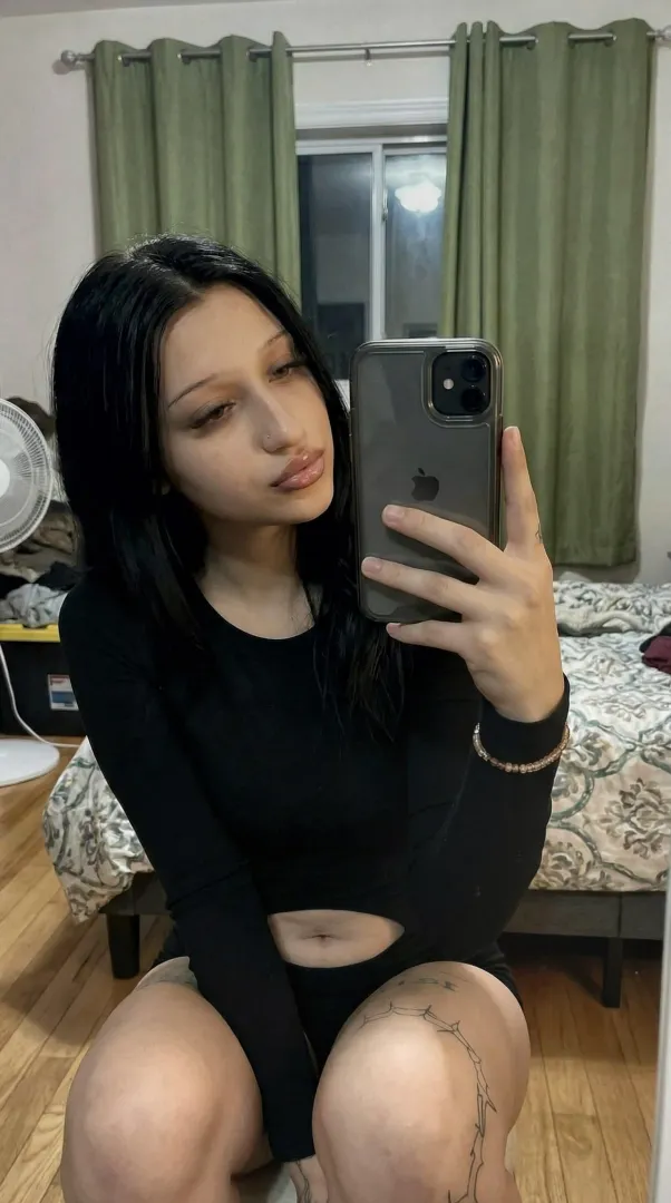 18 [F] what do people do when they’re bored posted by Over-Importance-4368