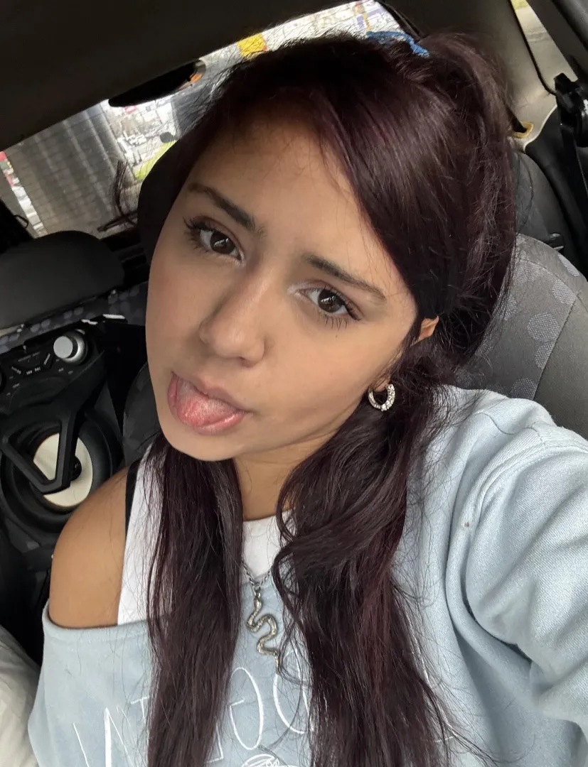 18 f4m ready for fun posted by Internal_Outside_818