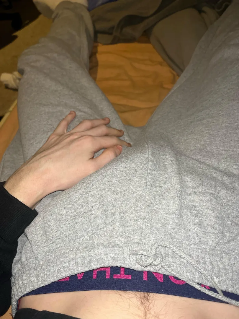 [18] grad von der Arbeit heim :) posted by hornyboy456882